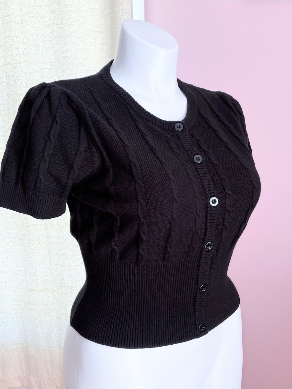 Women’s Black Short-Sleeve Cable Knit Cardigan Sweater